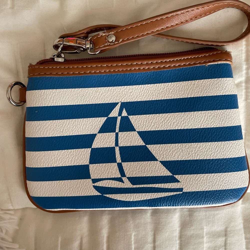 Nine west Sailboat small wristlet!